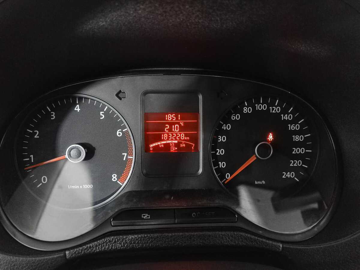 Volkswagen Polo, 2012 - Фото №10