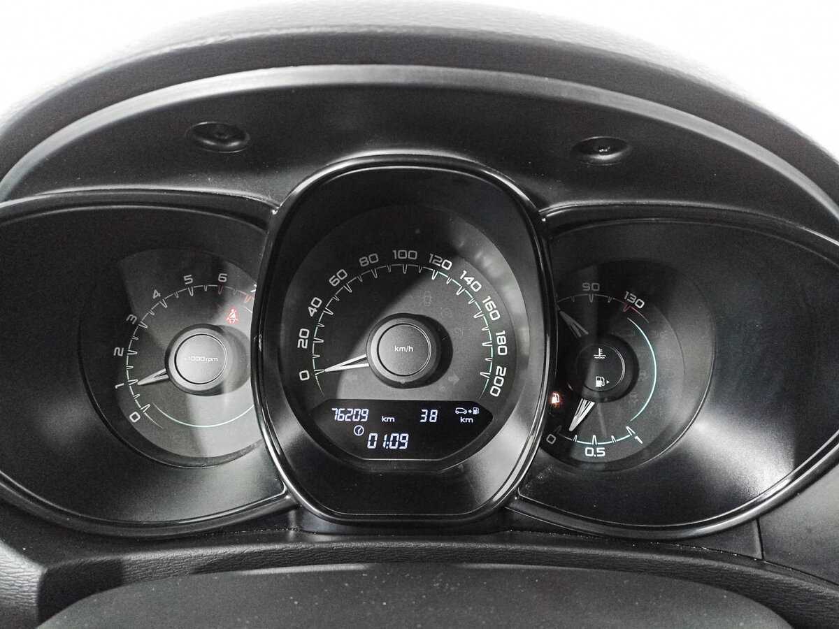 Lada (ВАЗ) Vesta, 2017 - Фото №12