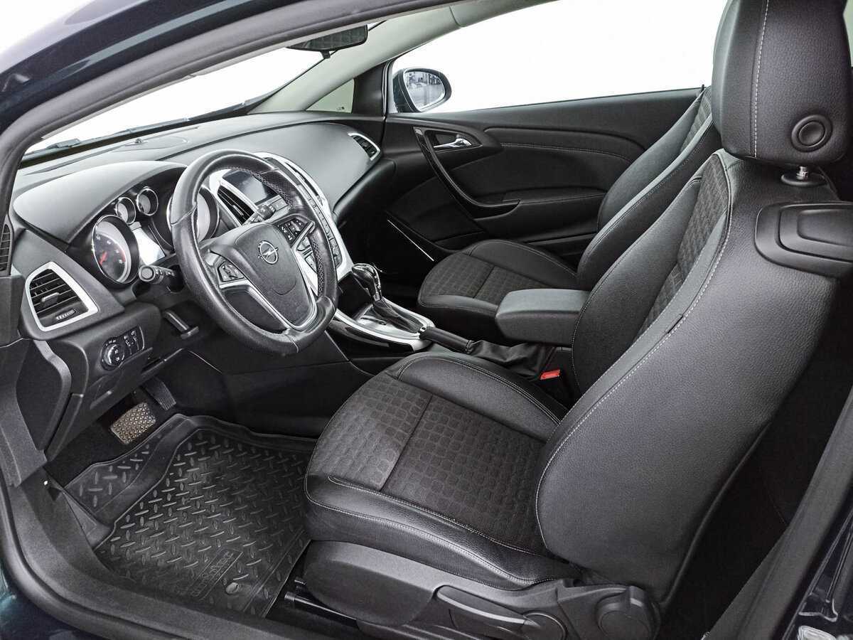 Opel Astra GTC, 2014 - Фото №13