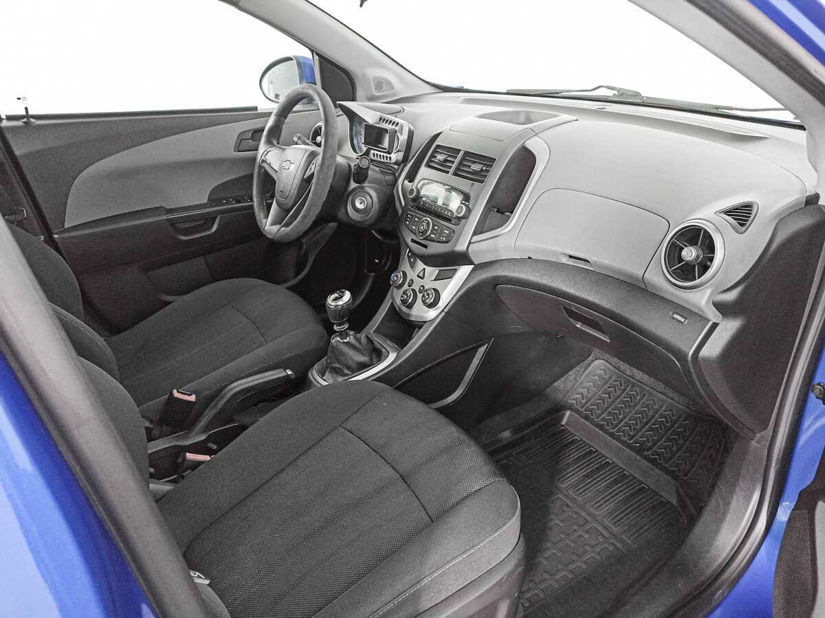 Chevrolet Aveo, 2012 - Фото №8