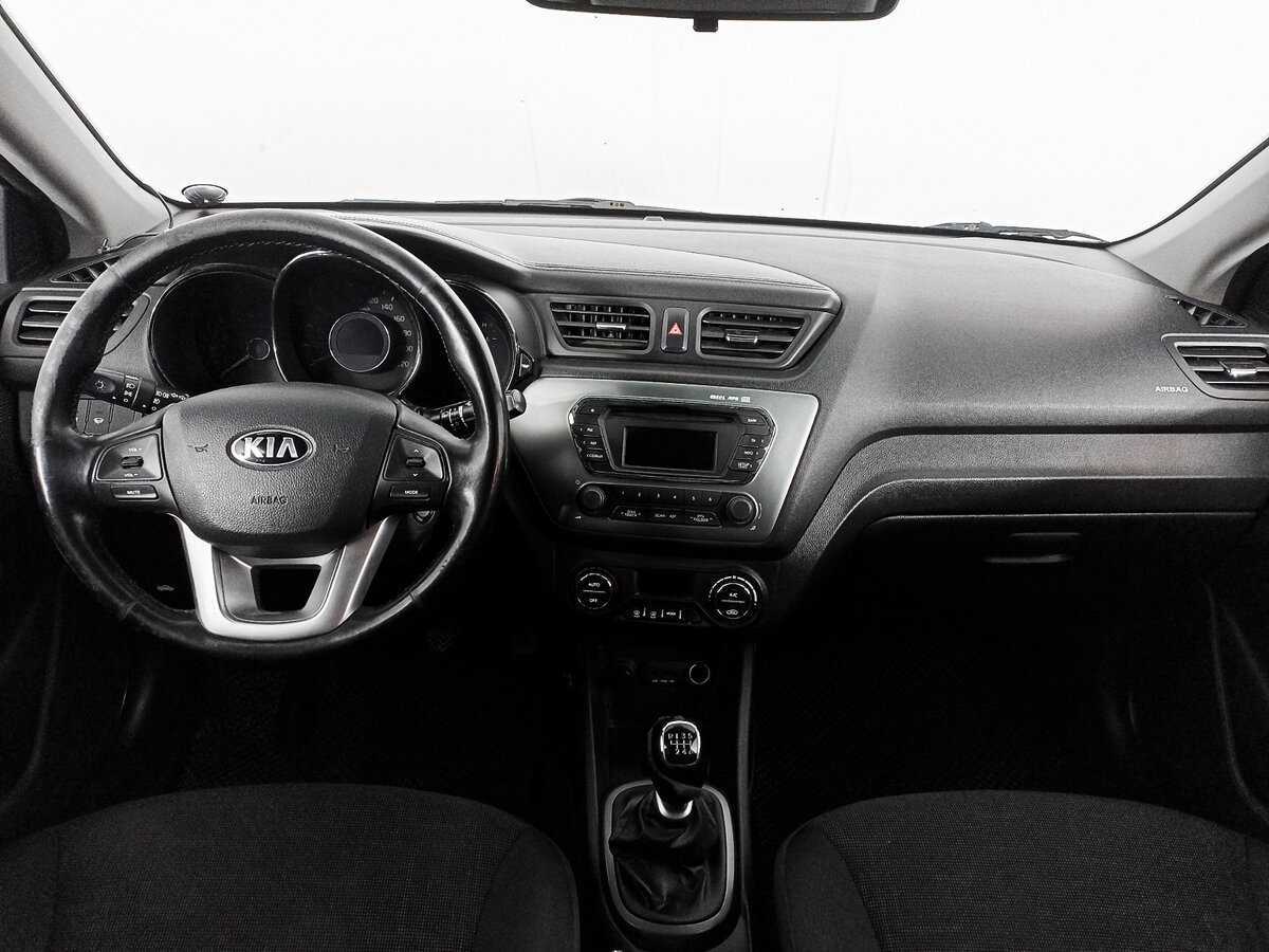 Kia Rio 6-speed, 2015 - Фото №9
