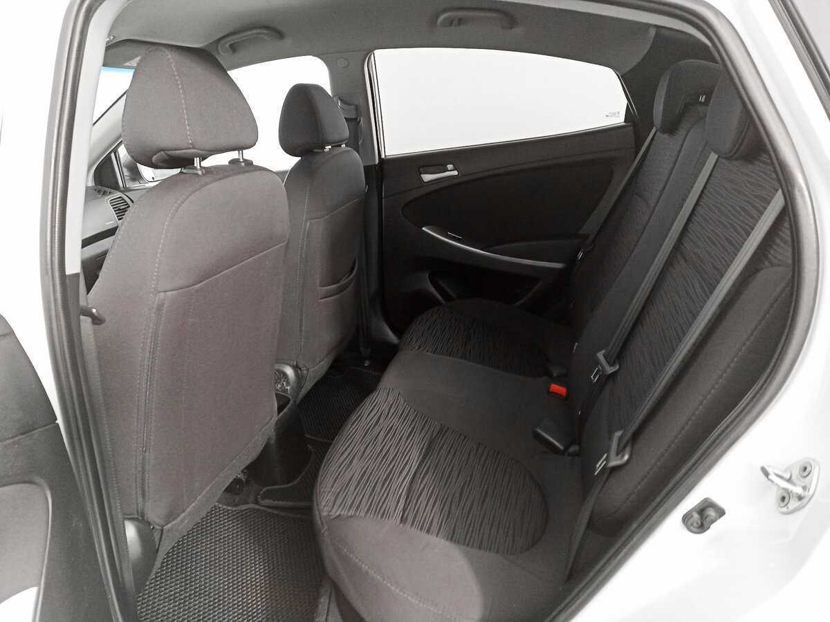 Hyundai Solaris, 2015 - Фото №9