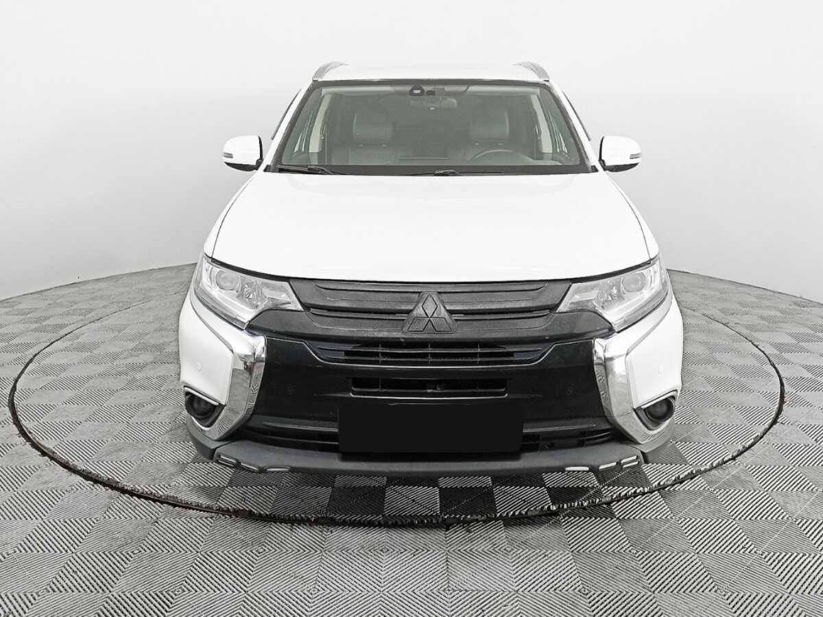 Mitsubishi Outlander, 2018 - Фото №1