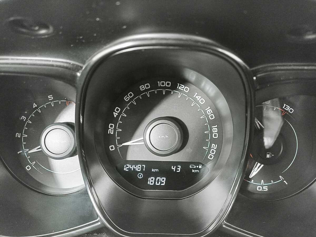 Lada (ВАЗ) Vesta, 2017 - Фото №10