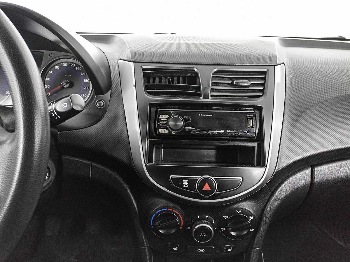 Hyundai Solaris, 2015 - Фото №12