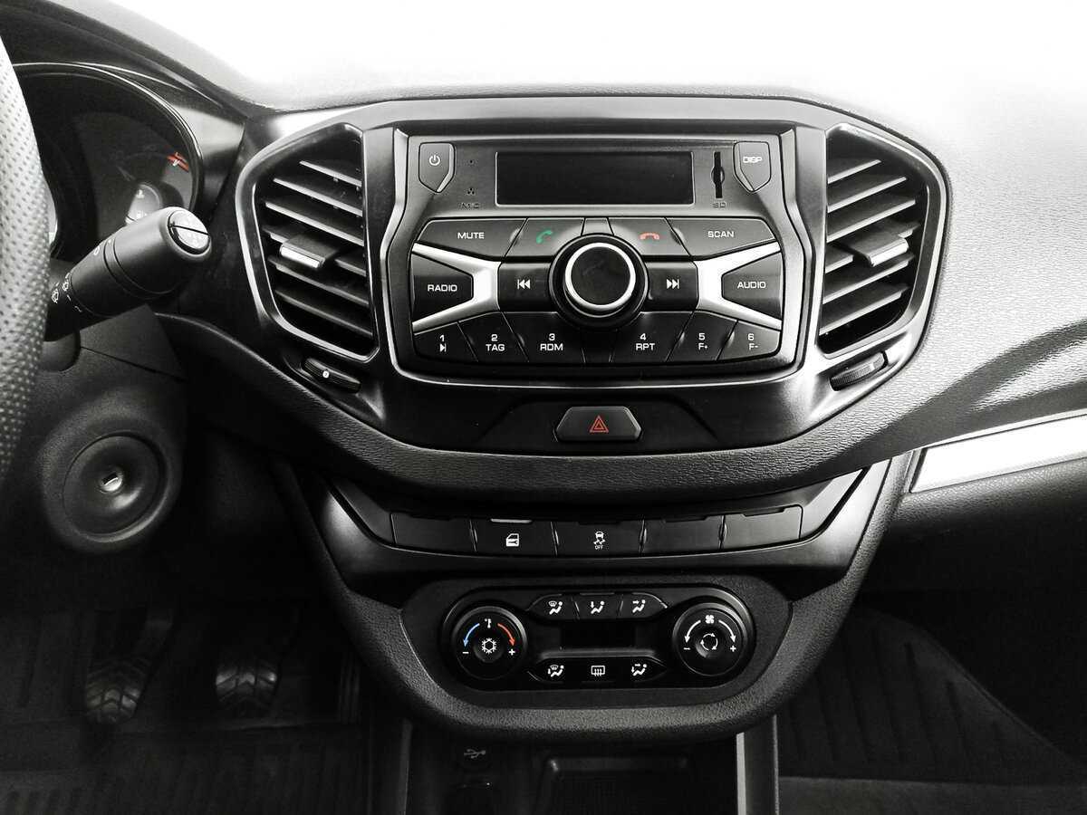 Lada (ВАЗ) Vesta, 2021 - Фото №10