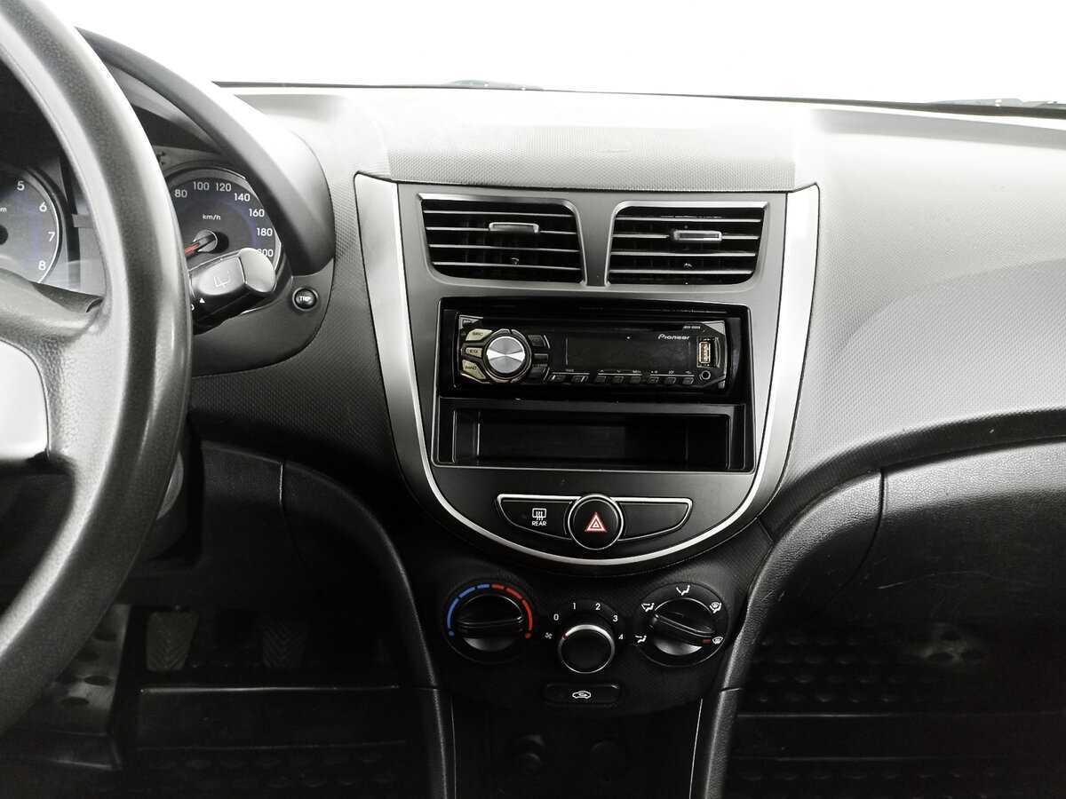 Hyundai Solaris, 2014 - Фото №12