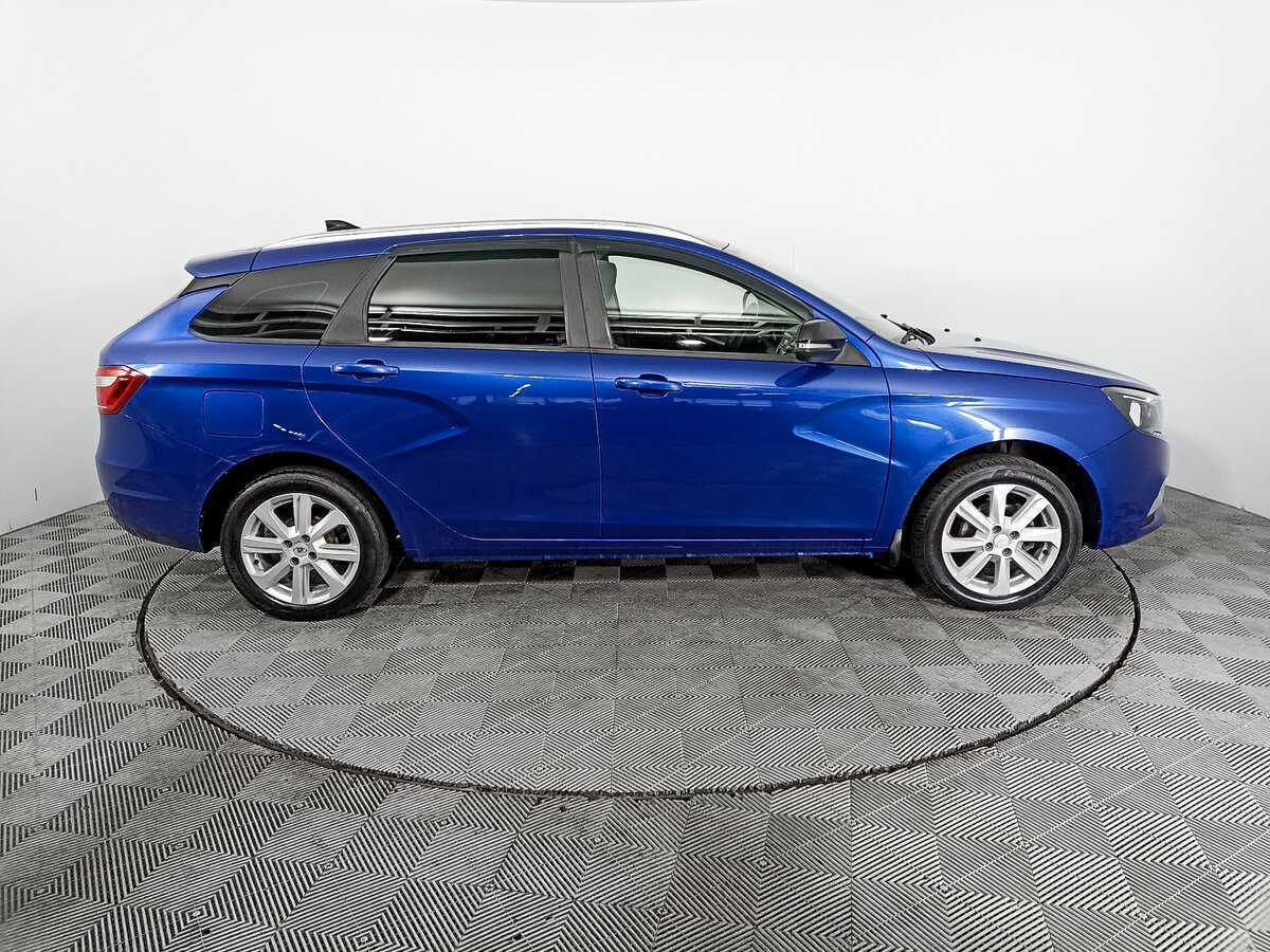 Lada (ВАЗ) Vesta SW, 2021 - Фото №3