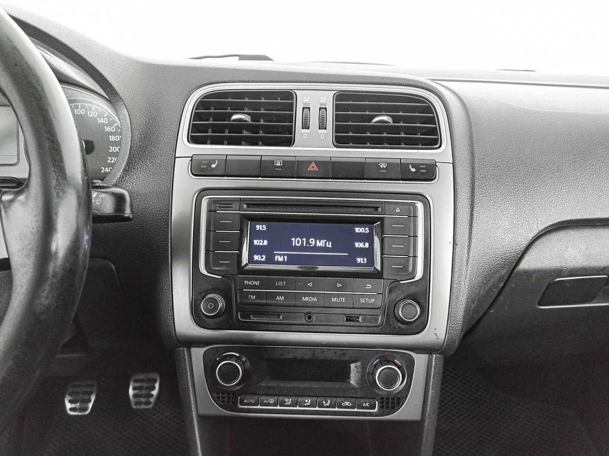 Volkswagen Polo, 2017 - Фото №12