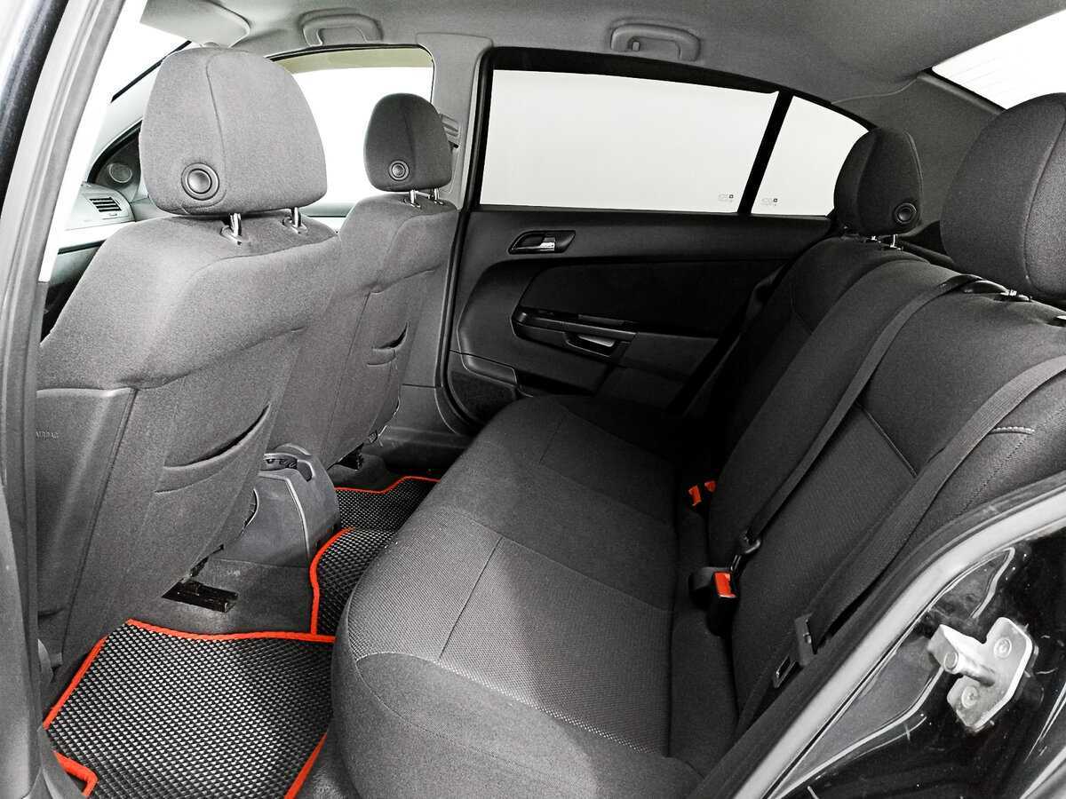 Opel Astra, 2012 - Фото №9