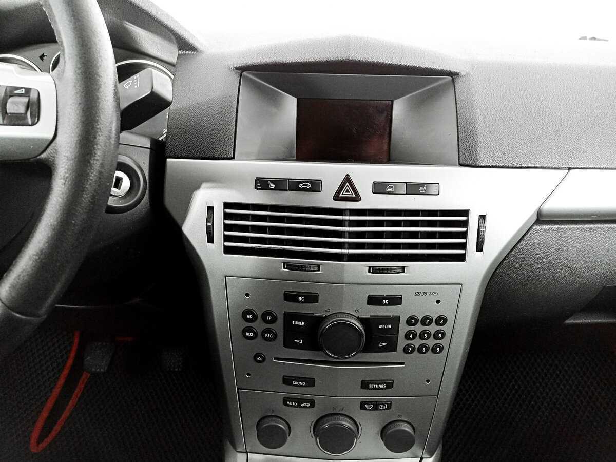 Opel Astra, 2012 - Фото №12