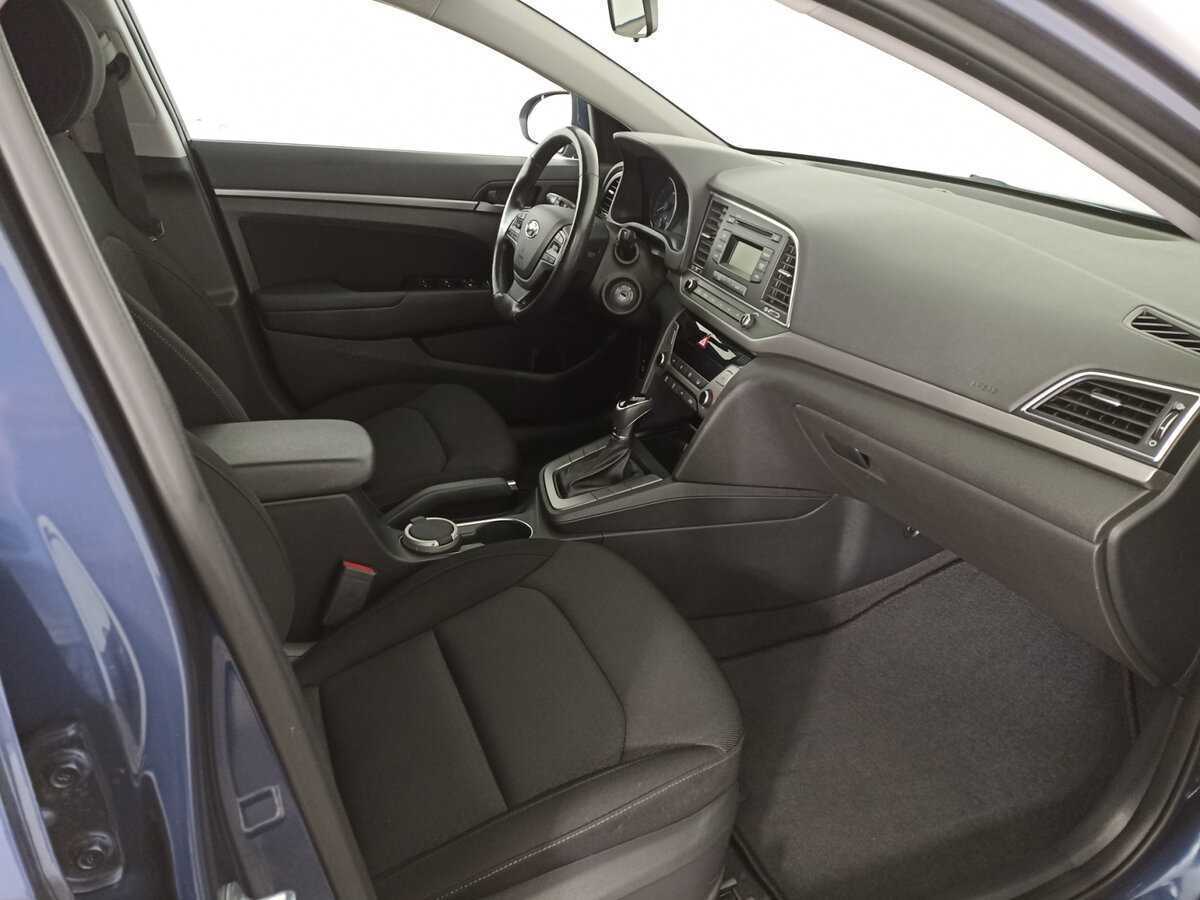 Hyundai Elantra, 2018 - Фото №8
