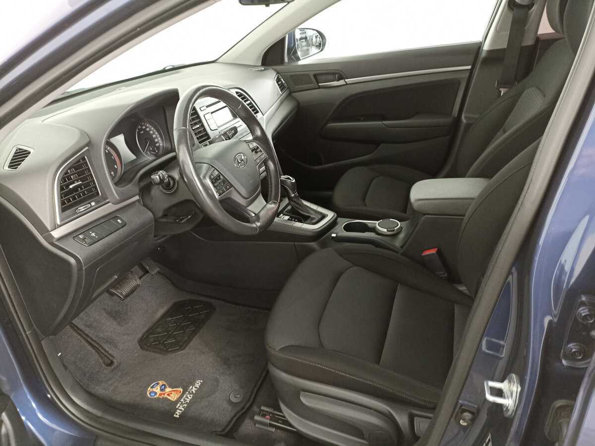 Hyundai Elantra, 2018 - Фото №13