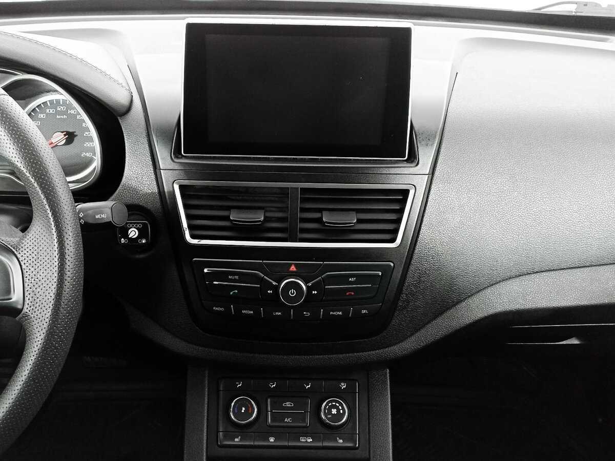 FAW Besturn X40, 2020 - Фото №12