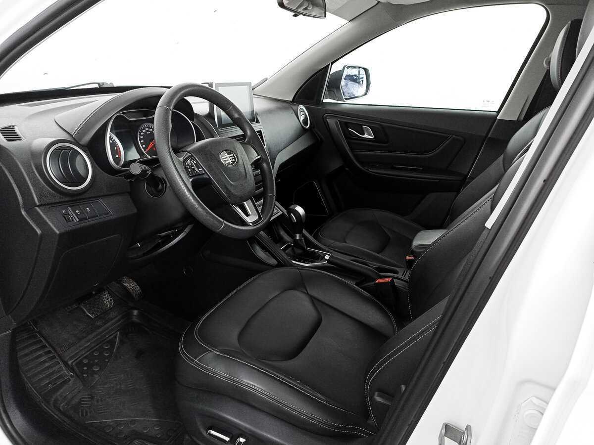 FAW Besturn X40, 2020 - Фото №13