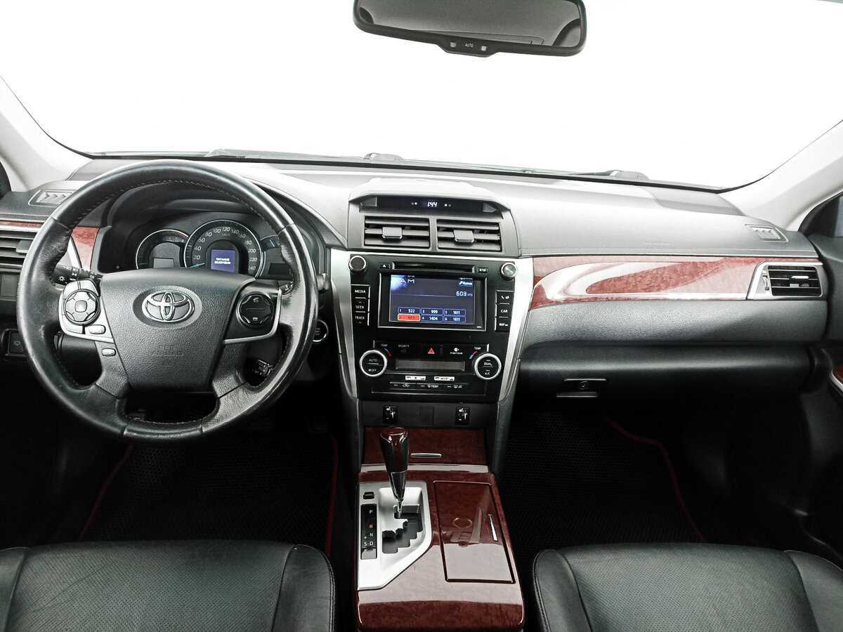 Toyota Camry, 2014 - Фото №9