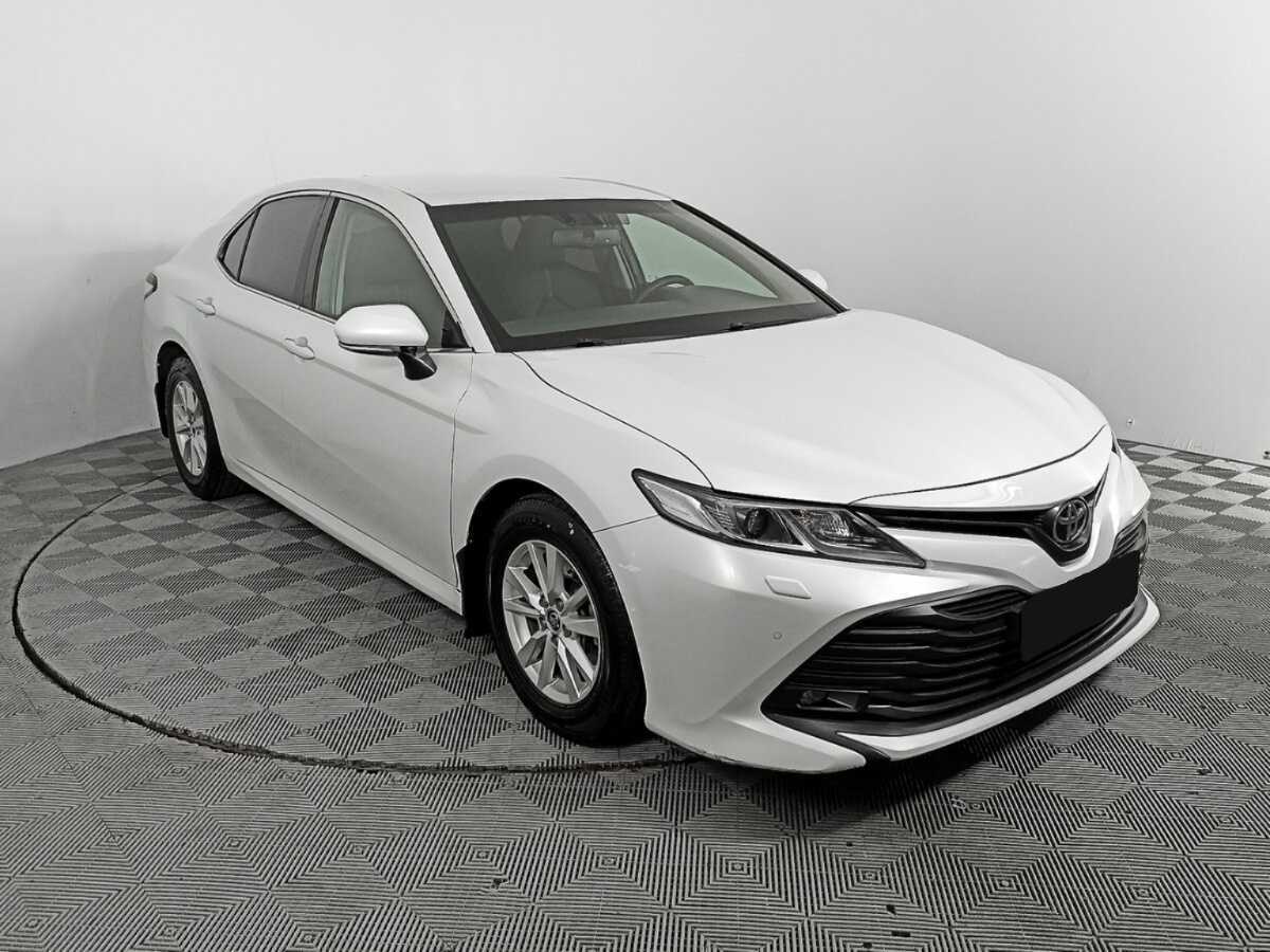 Toyota Camry, 2019 - Фото №2
