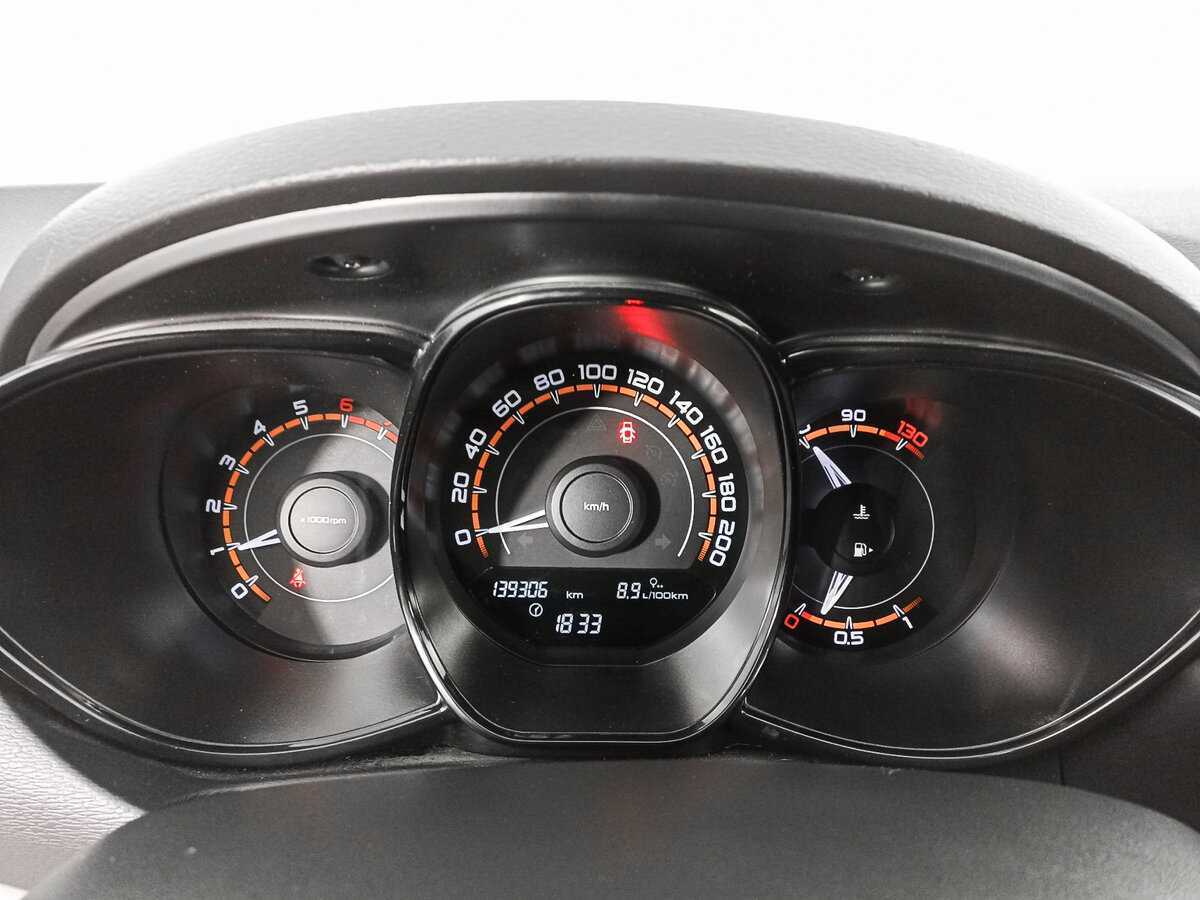 Lada (ВАЗ) Vesta, 2018 - Фото №10