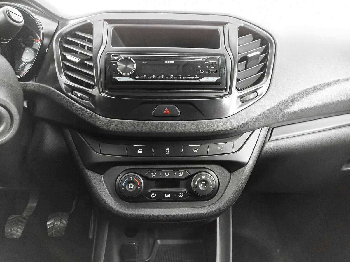 Lada (ВАЗ) Vesta, 2018 - Фото №12