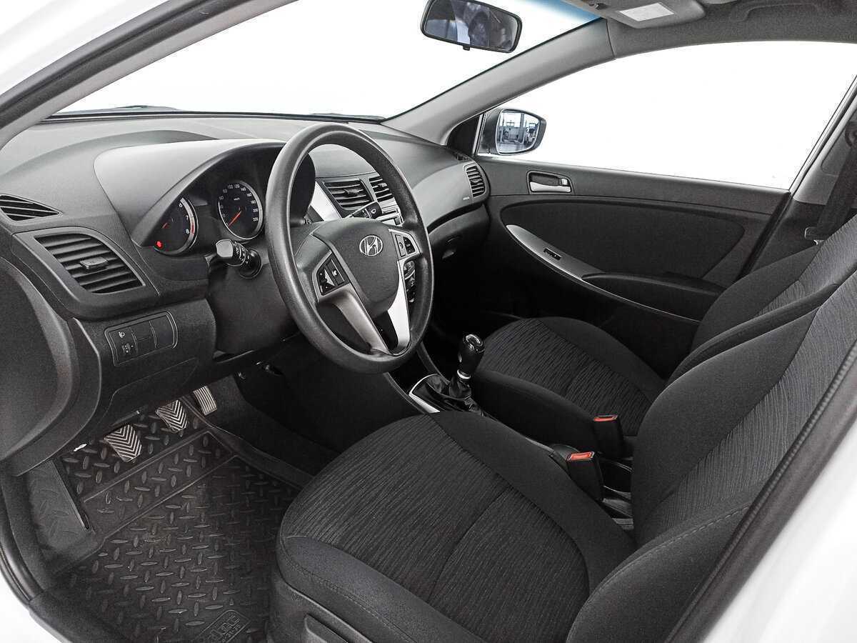 Hyundai Solaris, 2015 - Фото №11