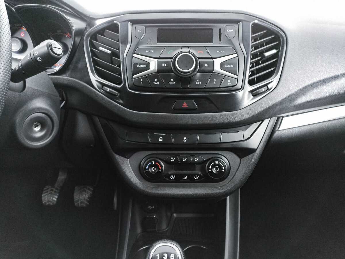 Lada (ВАЗ) Vesta SW, 2021 - Фото №12