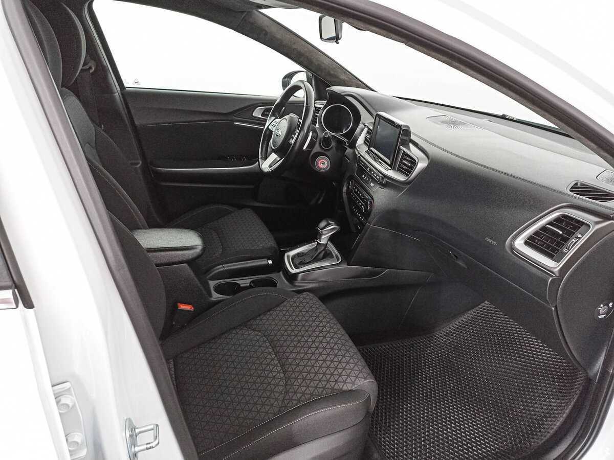 Kia Ceed, 2018 - Фото №8