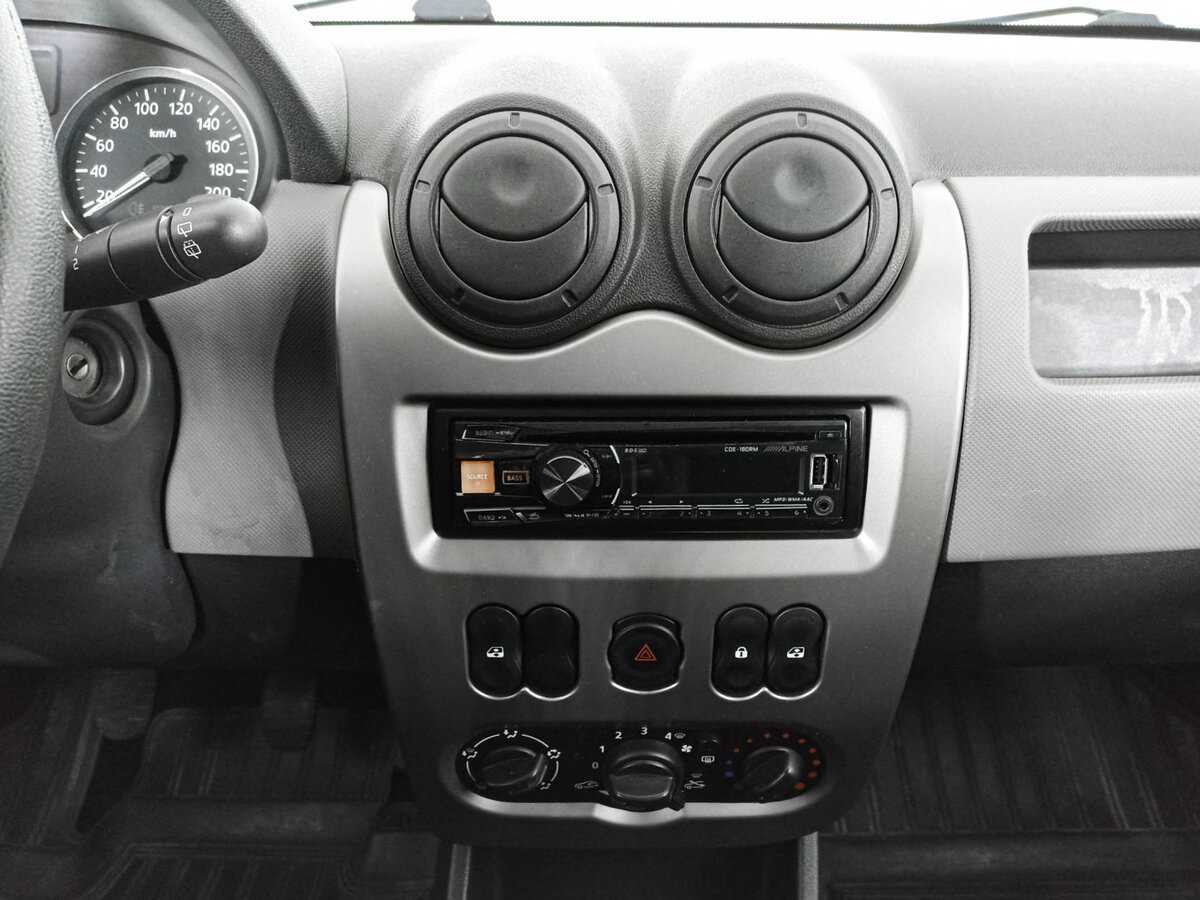 Renault Sandero, 2014 - Фото №11