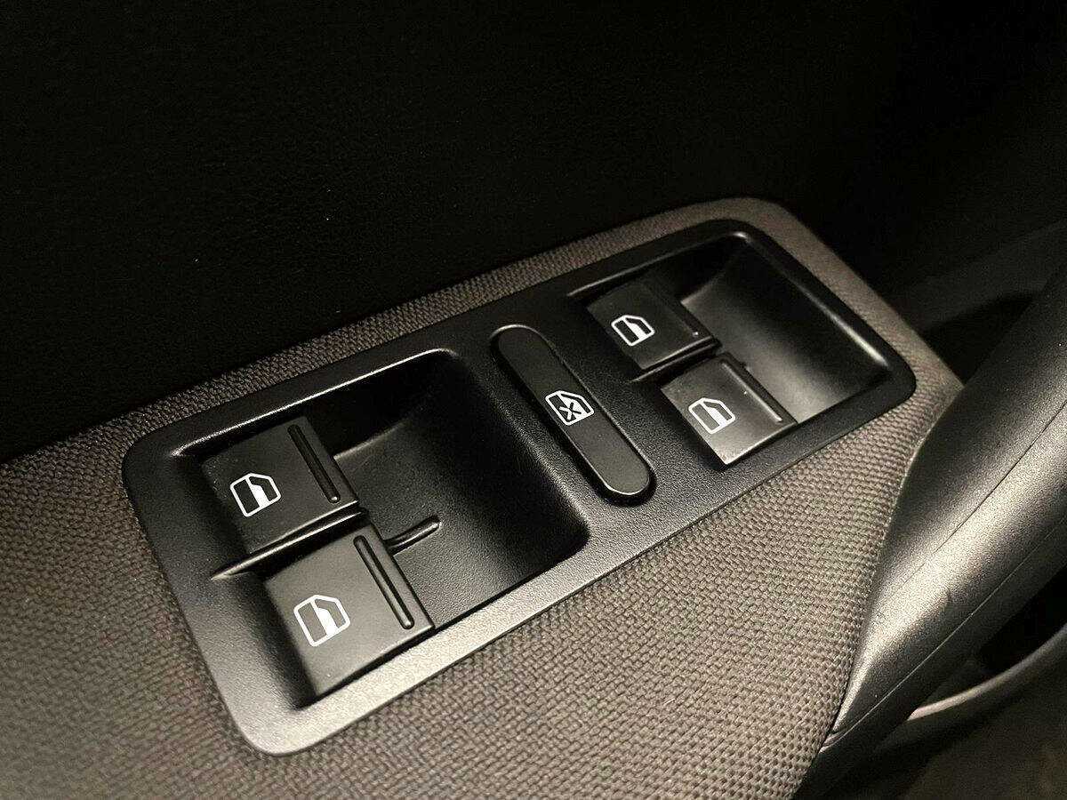 Volkswagen Polo, 2018 - Фото №11