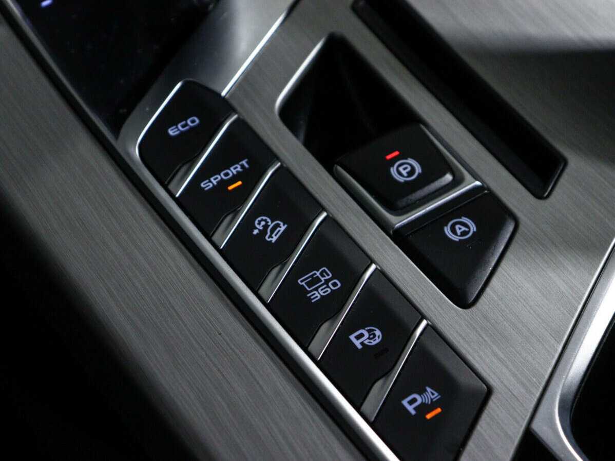 Geely Coolray, 2021 - Фото №18