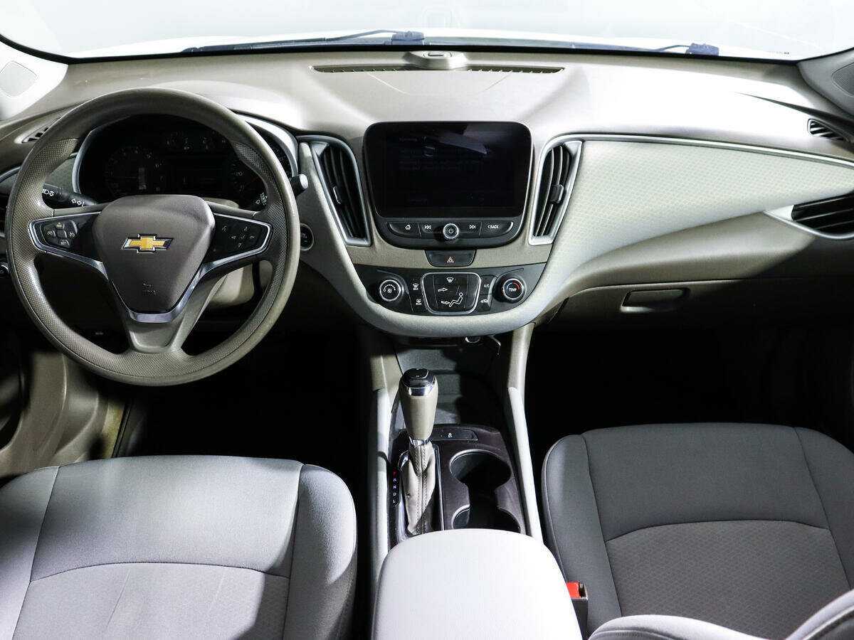 Chevrolet Malibu, 2019 - Фото №11