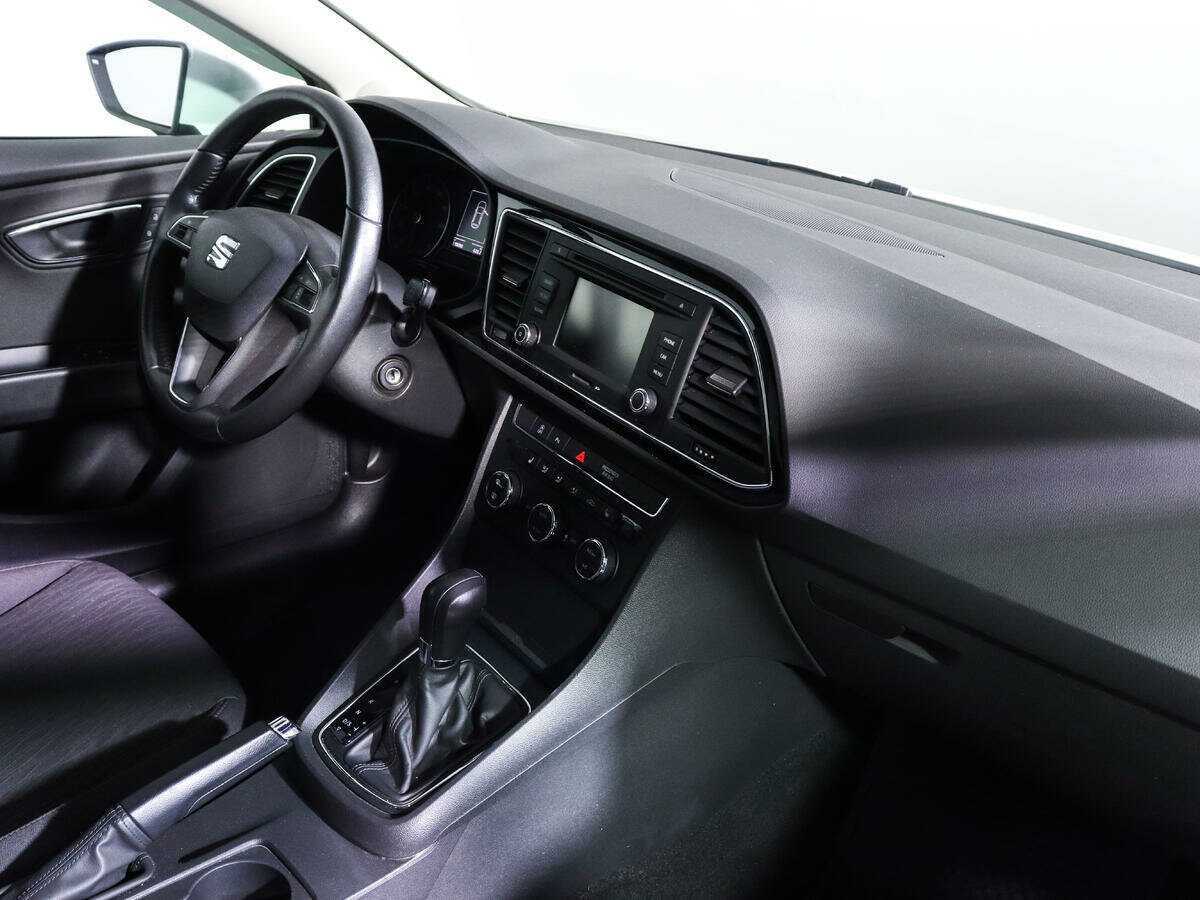SEAT Leon, 2013 - Фото №8