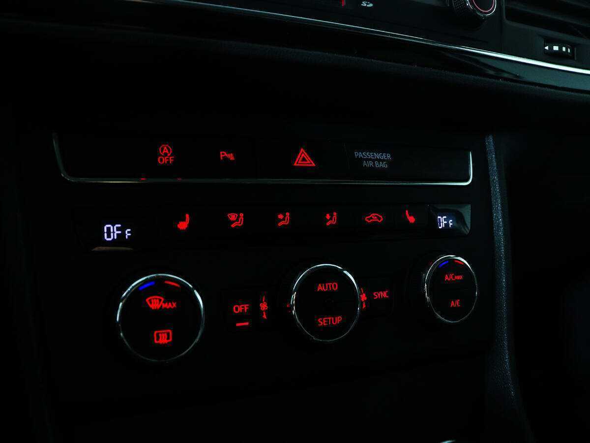 SEAT Leon, 2013 - Фото №19