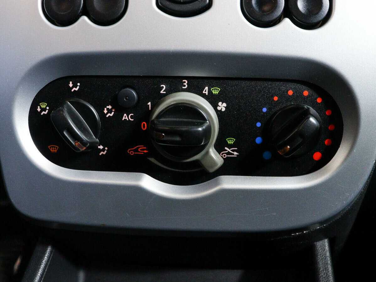 Renault Sandero, 2012 - Фото №15