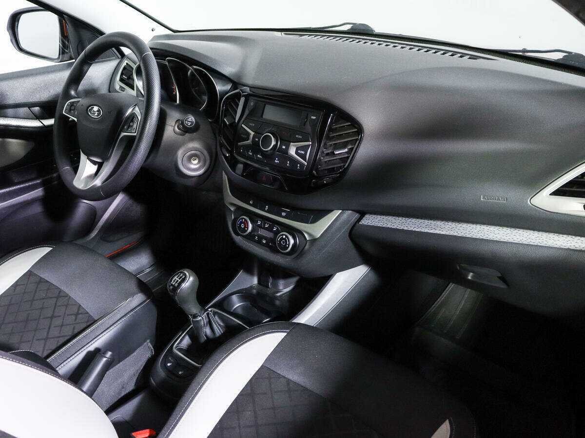 Lada (ВАЗ) Vesta SW Cross, 2018 - Фото №6