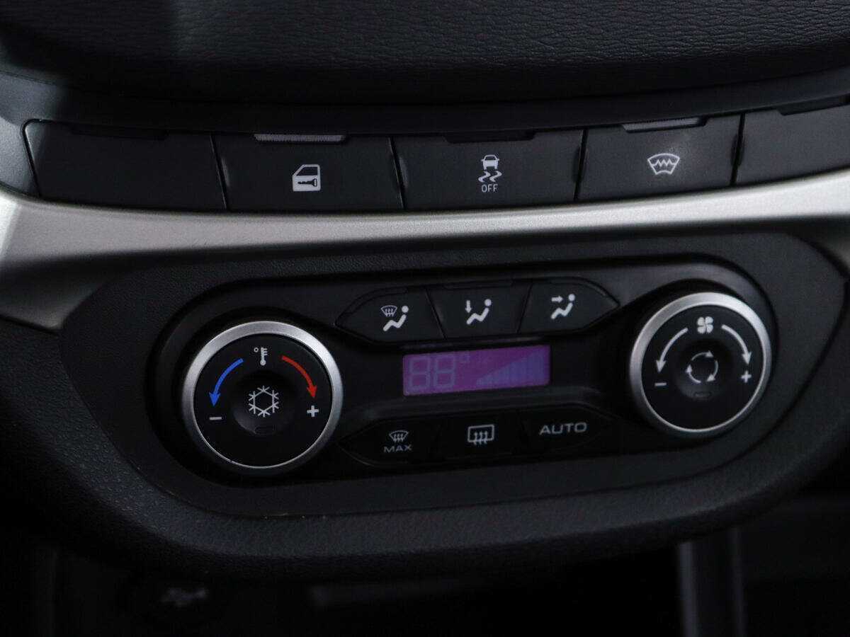 Lada (ВАЗ) Vesta SW Cross, 2018 - Фото №15