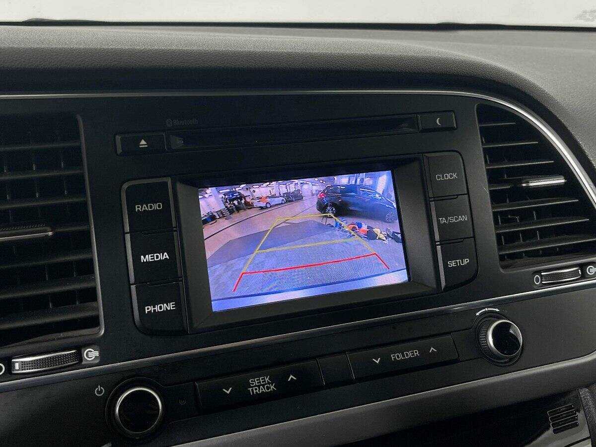 Hyundai Elantra, 2018 - Фото №13