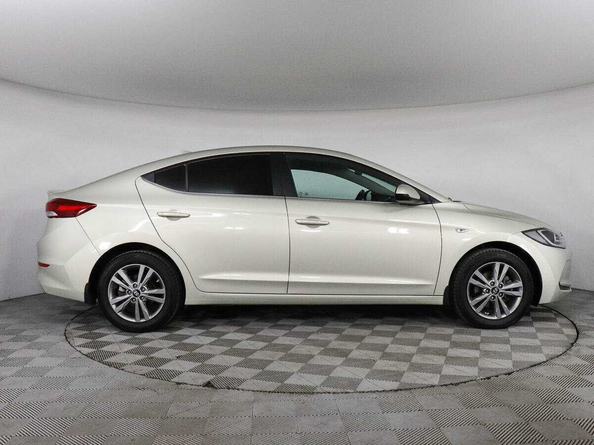 Hyundai Elantra, 2017 - Фото №3