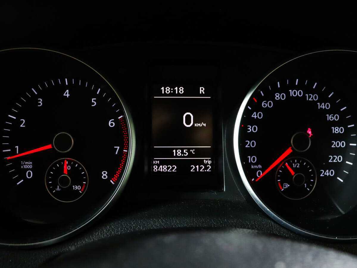 Volkswagen Golf, 2012 - Фото №8