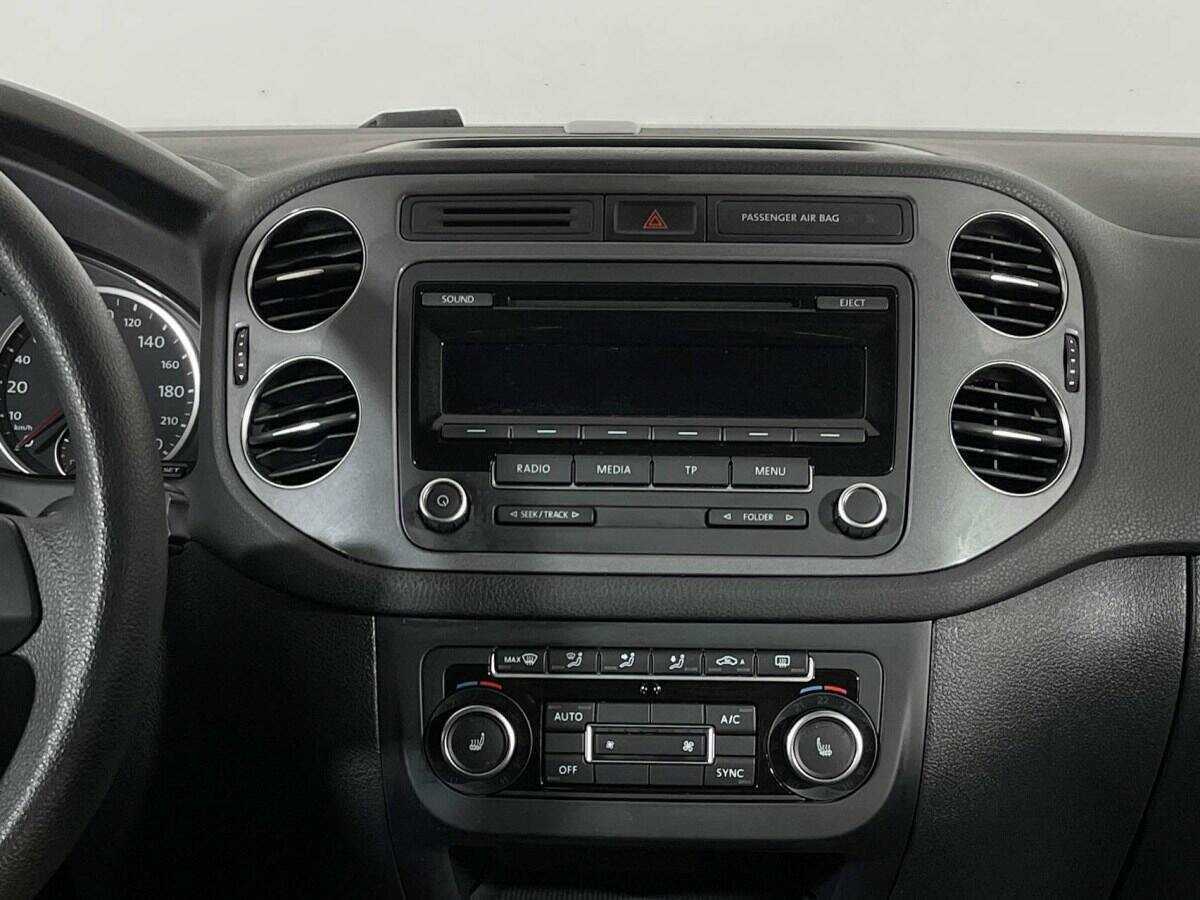 Volkswagen Tiguan, 2014 - Фото №11