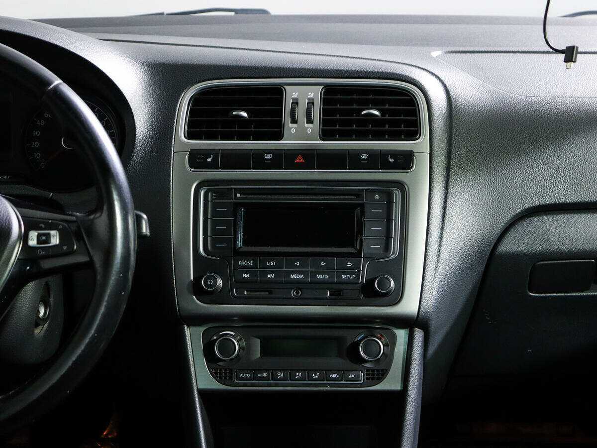 Volkswagen Polo, 2017 - Фото №10