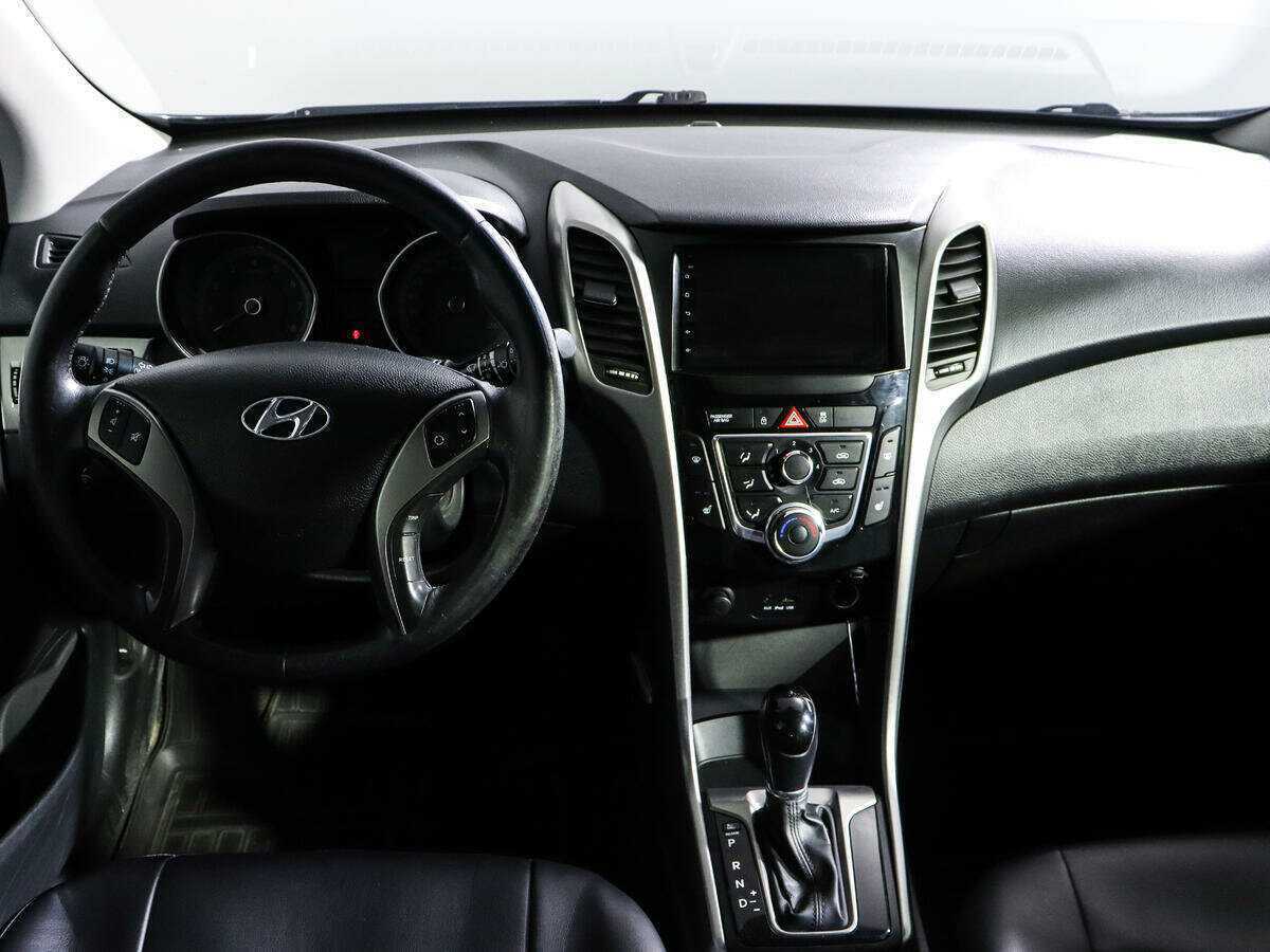 Hyundai i30, 2012 - Фото №11