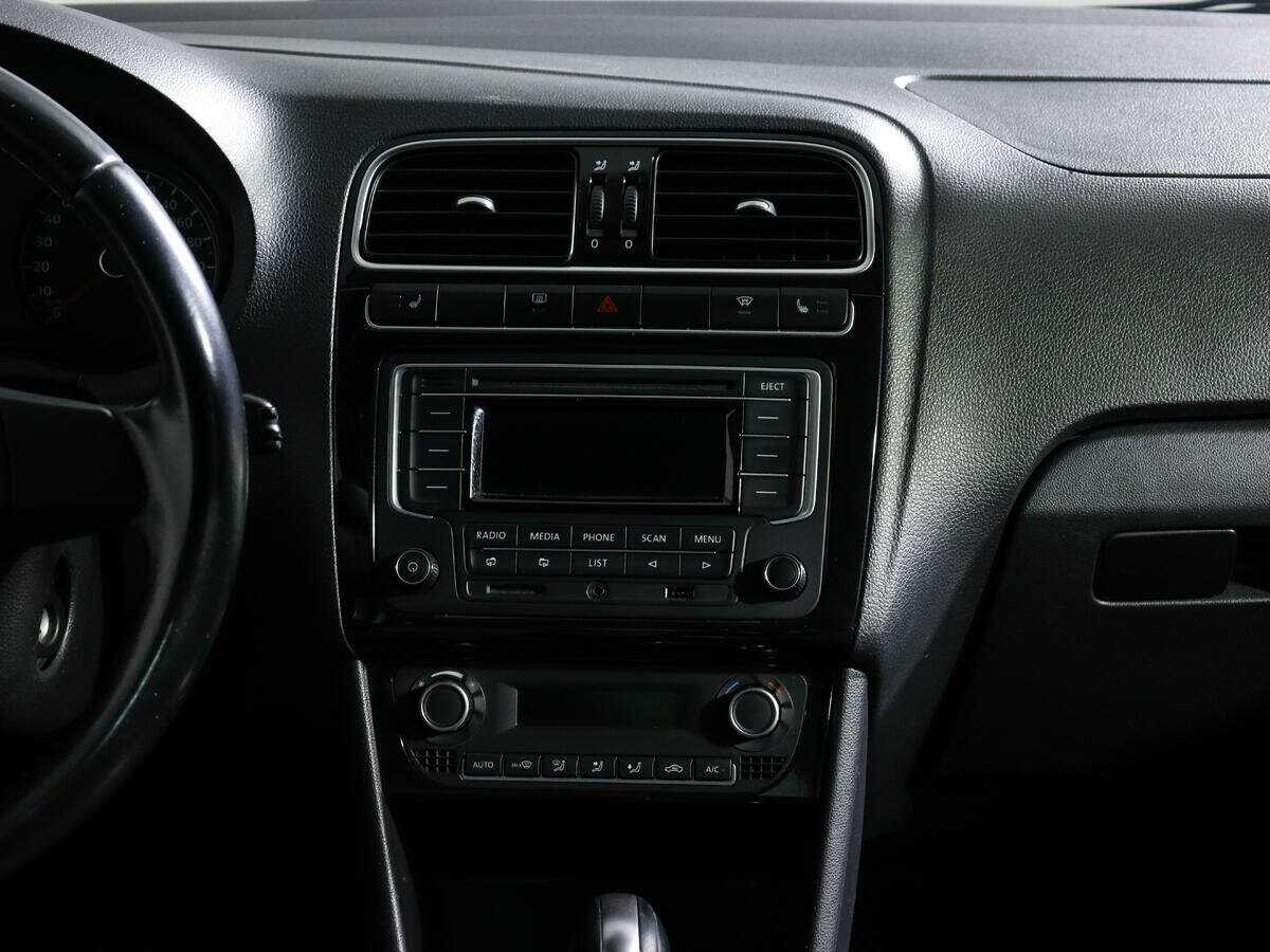 Volkswagen Polo, 2014 - Фото №11