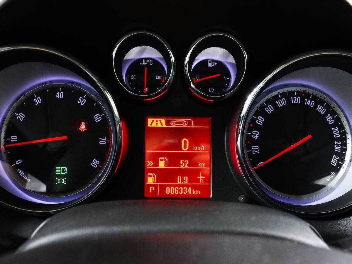 Opel Astra, 2012 - Фото №8