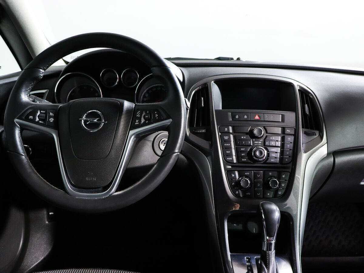 Opel Astra, 2012 - Фото №9
