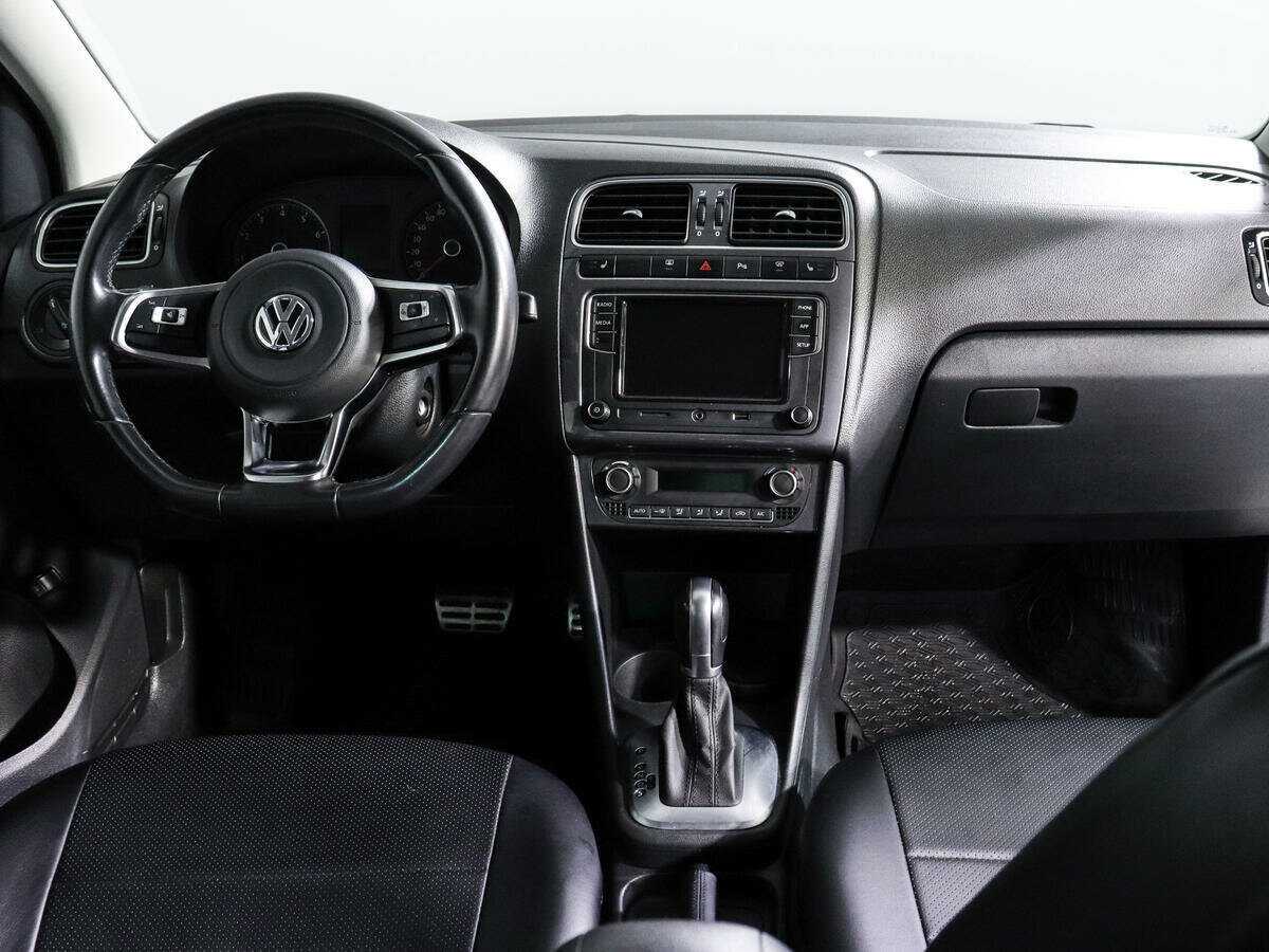 Volkswagen Polo, 2018 - Фото №11