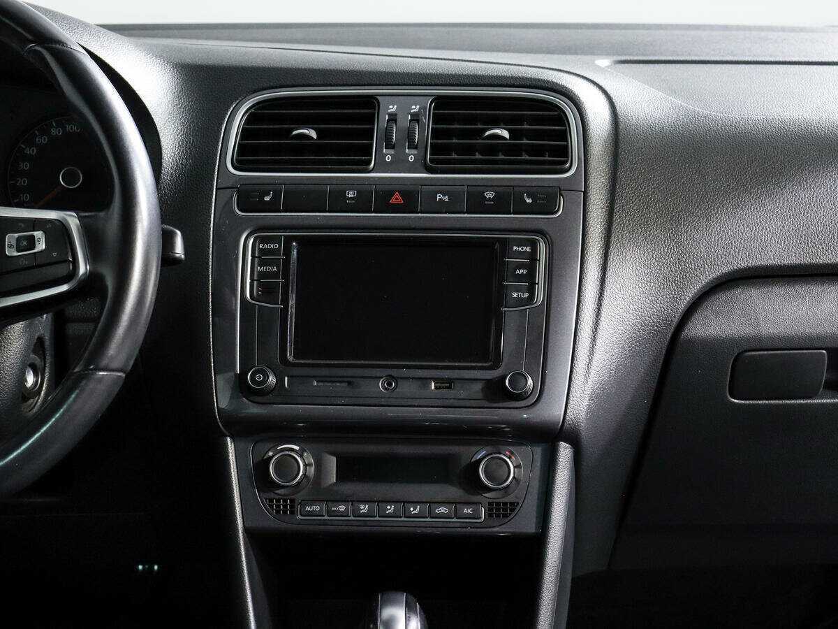 Volkswagen Polo, 2018 - Фото №12