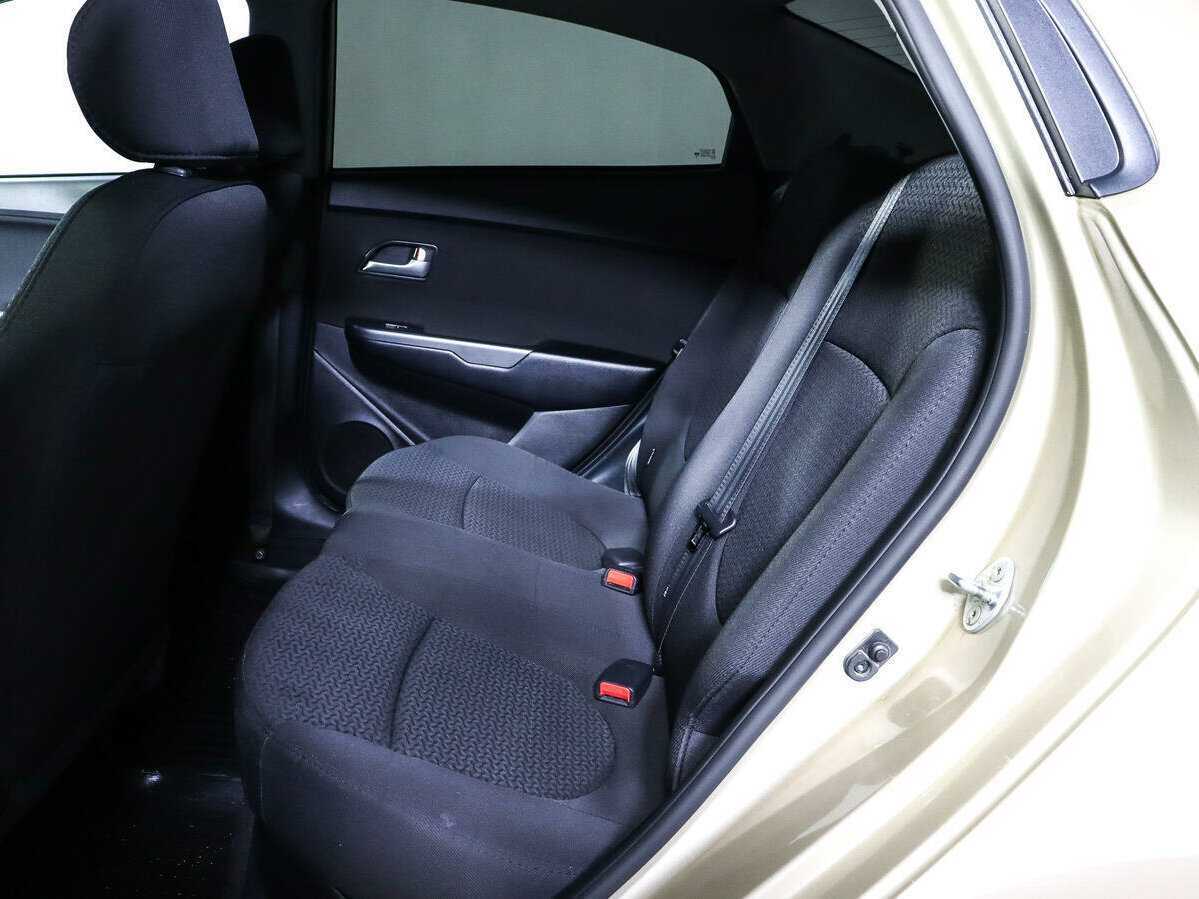 Kia Rio, 2015 - Фото №9