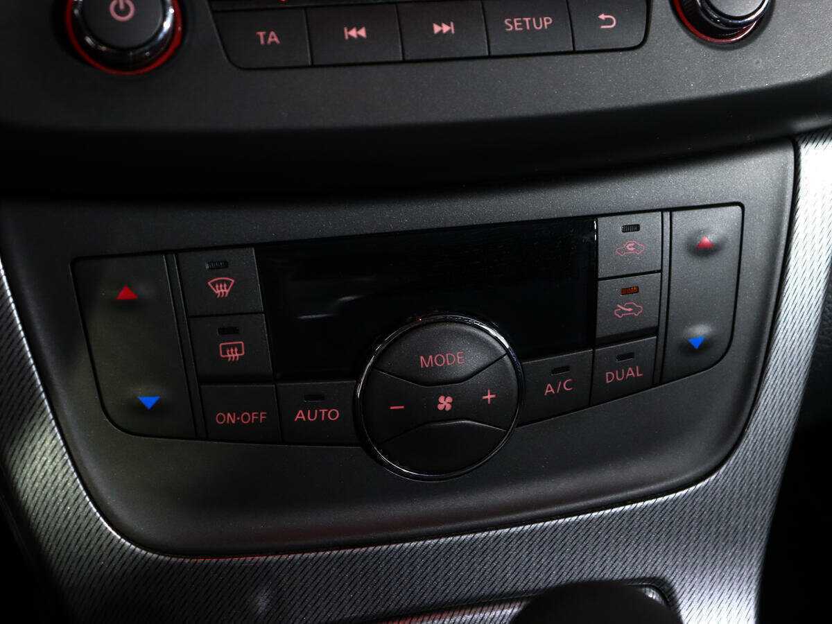 Nissan Sentra, 2015 - Фото №16