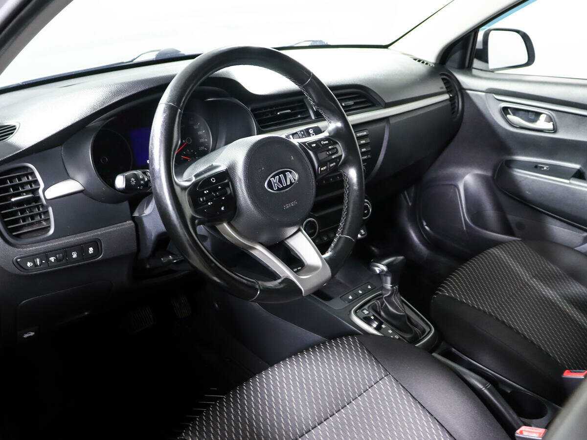Kia Rio X-Line, 2019 - Фото №11