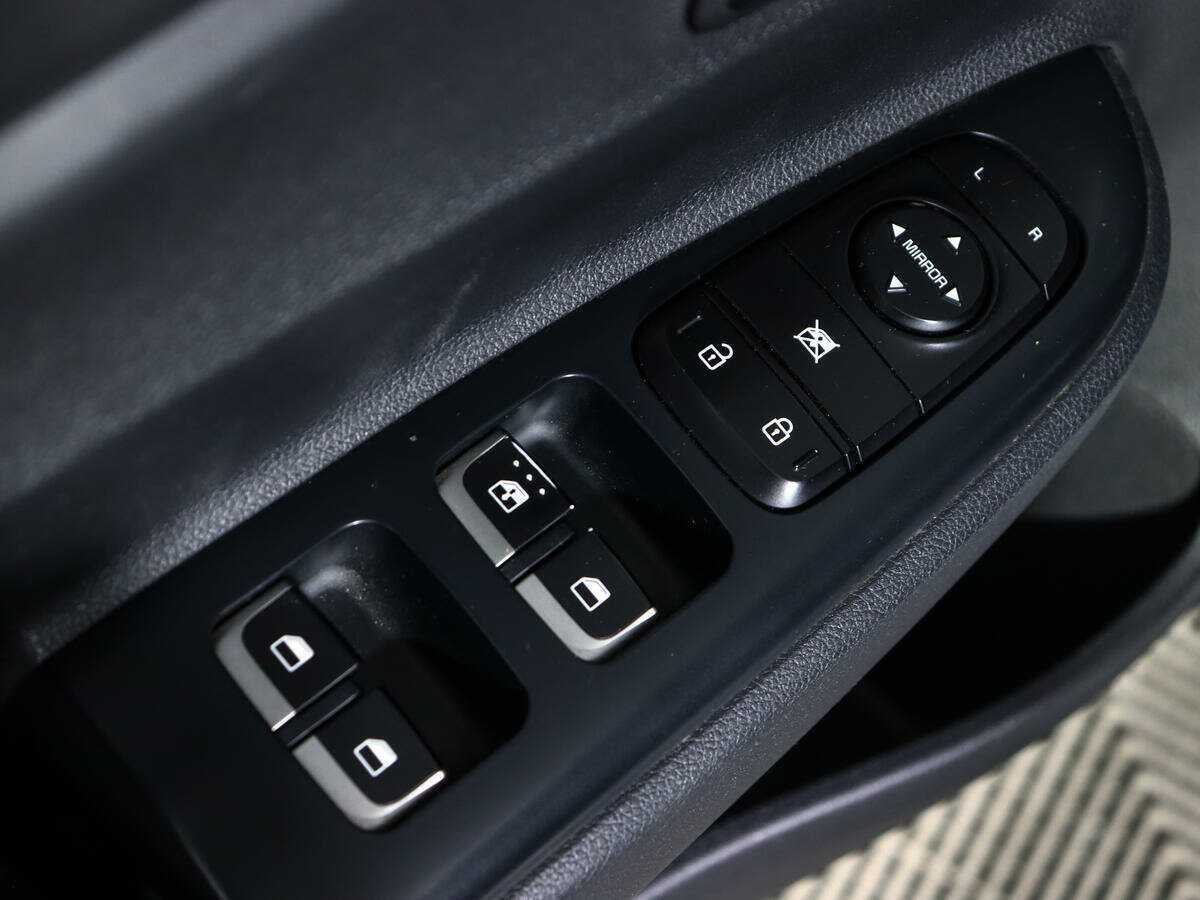 Kia Rio X-Line, 2019 - Фото №13